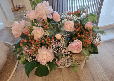 RAMO FLORES CON CESTA